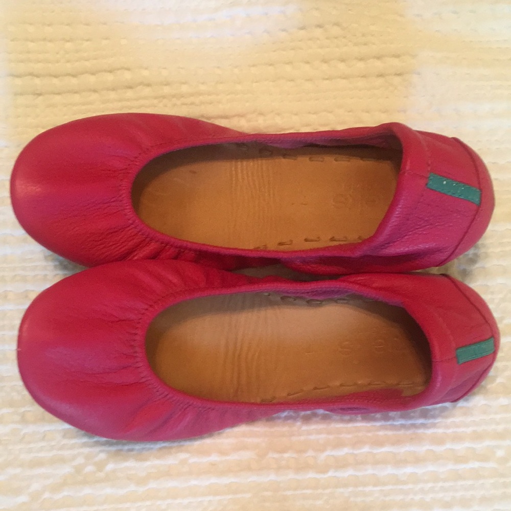 EUC pink leather Tieks ballet flats, size 7